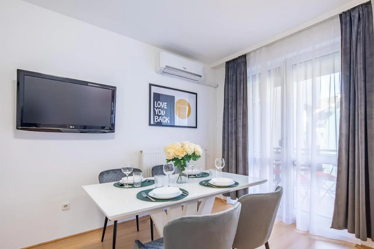 Two Bedrooms Apartment With Free Garage In The Downtown Budapest