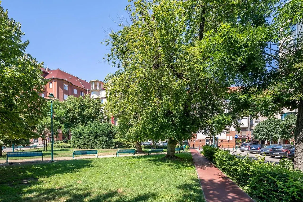 Two Bedrooms Apartment With Free Garage In The Downtown Budapest Hungary