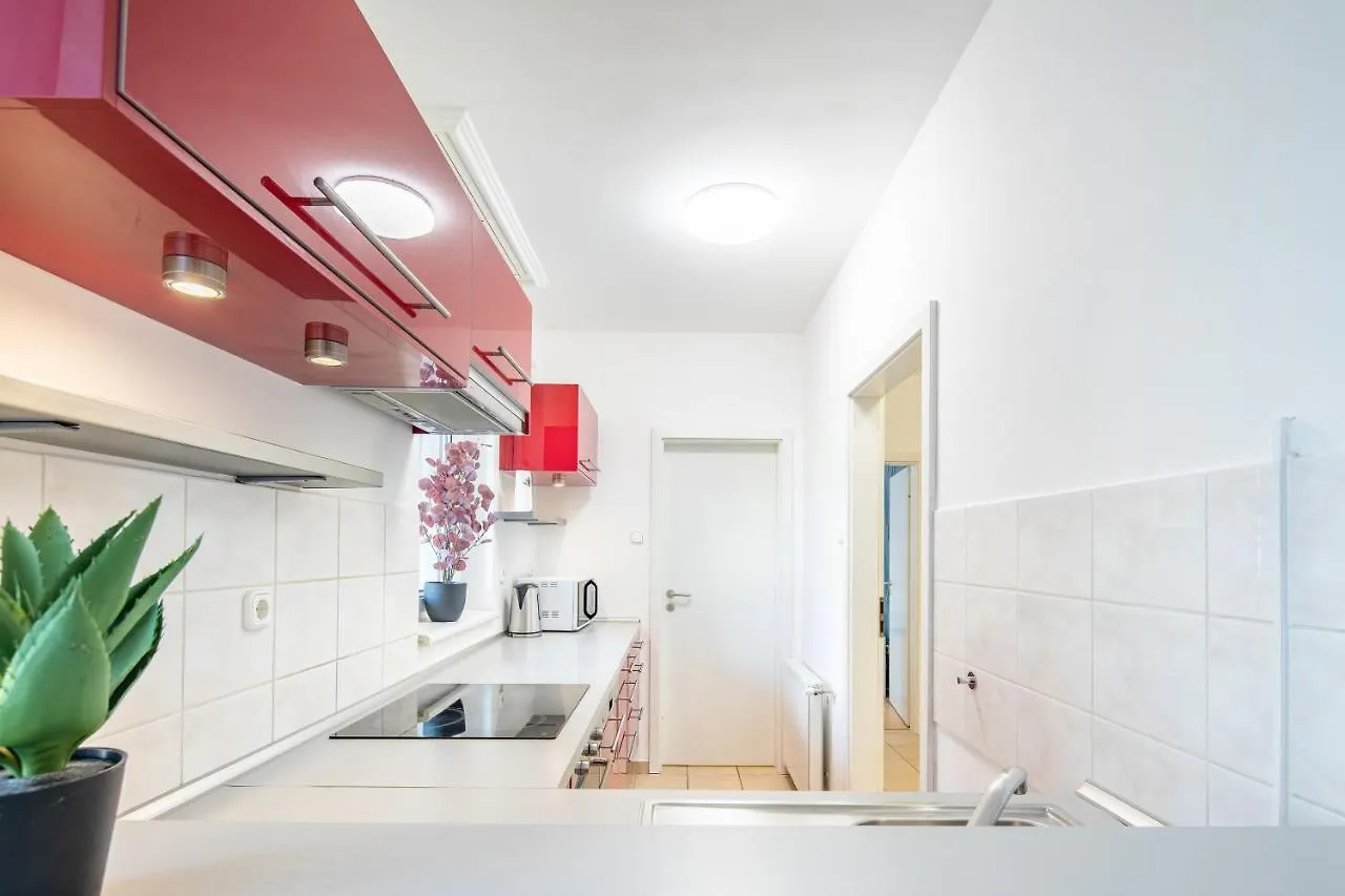 Two Bedrooms Apartment With Free Garage In The Downtown Budapest