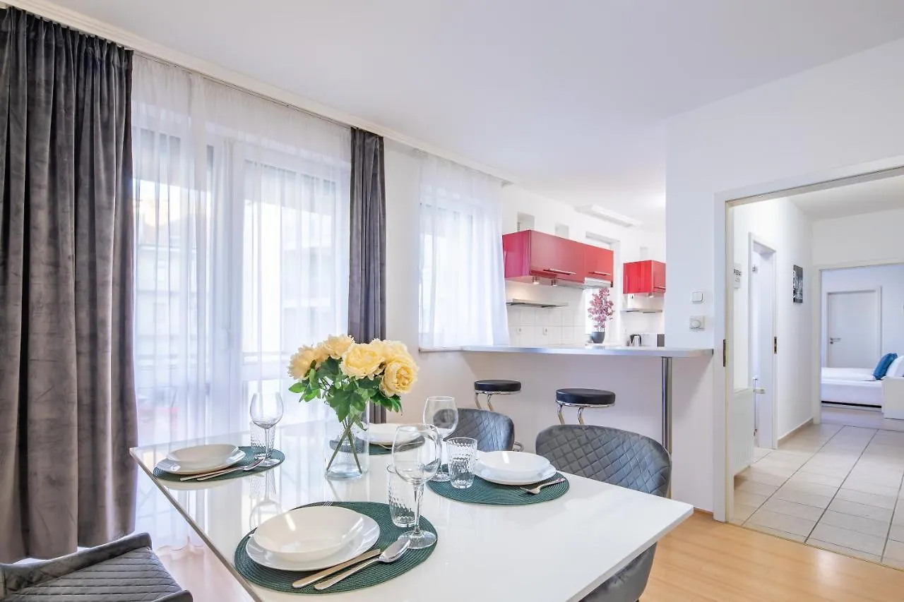 Two Bedrooms Apartment With Free Garage In The Downtown Budapest